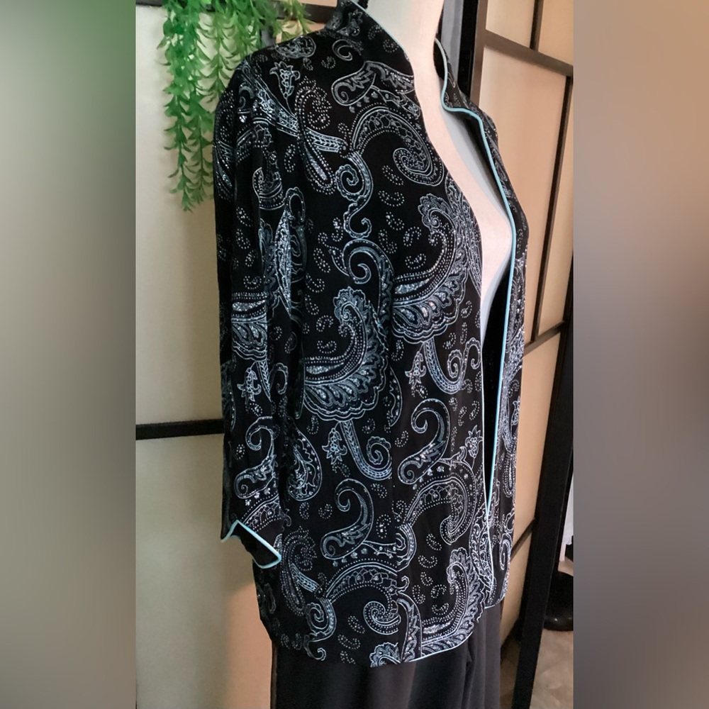 Women’s Alex Evenings shiny 3/4 sleeves jacket, blue embroidery. Size 1X